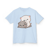 Kids Peach & Goma Funny T-Shirt – Youth Mochi Peach Cat Graphic Tee – Cute Mocha & Milk Lovers Shirt for Boys & Girls – Funny Cartoon Couple Youth Top