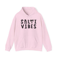 Gildan 18500 | Unisex "Salti Vibes" Palm Tree Graphic Hoodie – Tropical Coastal Fleece – Premium Soft Beachwear Pullover