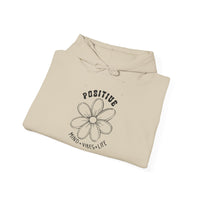Gildan 18500 | Unisex "Positive Mind Vibes Life" Flower Hoodie – Minimalist Daisy Graphic – Premium Soft Fleece Motivational Pullover