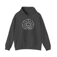 Gildan 18500 | Happiness Comes in Waves" Hoodie – Ocean Sunset Graphic – Premium Coastal Fleece Pullover