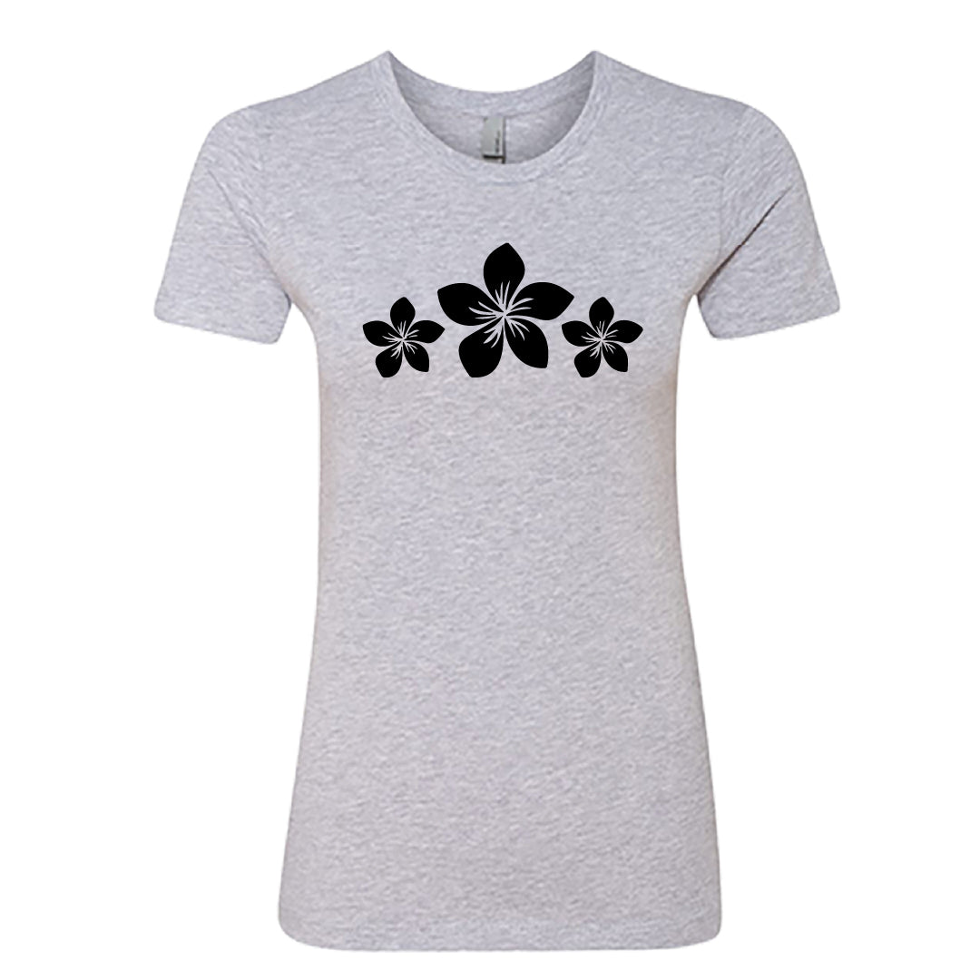 CHIC Plumeria Flower Women's T-Shirt – Soft & Flattering Tropical Tee