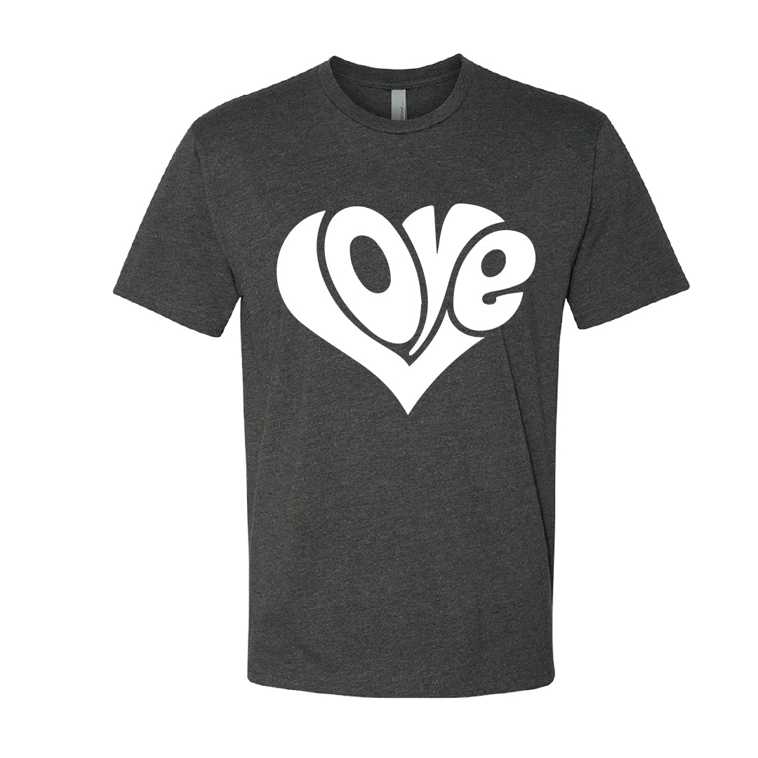 "Love" Heart Men's T-Shirt – A Timeless Graphic Tee