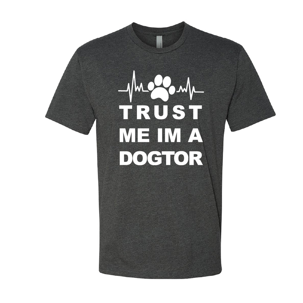 HUMOROUS "Trust Me I'm a Dogtor" Men's T-Shirt – Witty Dog Lover Tee