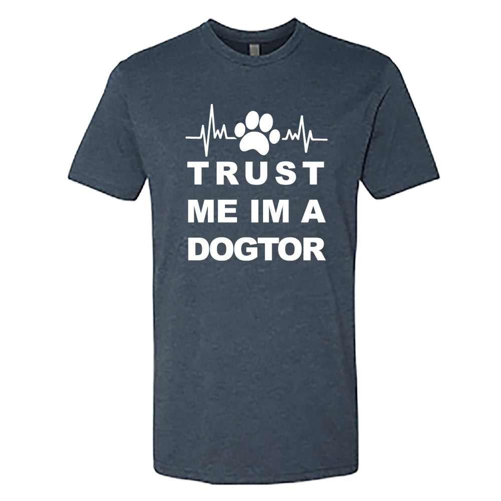 HUMOROUS "Trust Me I'm a Dogtor" Men's T-Shirt – Witty Dog Lover Tee