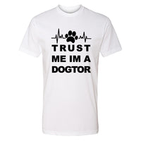 HUMOROUS "Trust Me I'm a Dogtor" Men's T-Shirt – Witty Dog Lover Tee