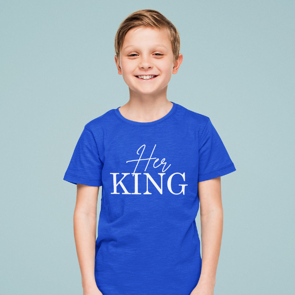 Kids "Her King" Graphic T-Shirt – Youth Royal Crown Typography Tee – Soft Cotton Matching Family Shirt for Boys